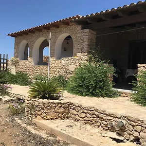 https://apt-dammusi-cala-galera.sicilyhotelsitaly.net